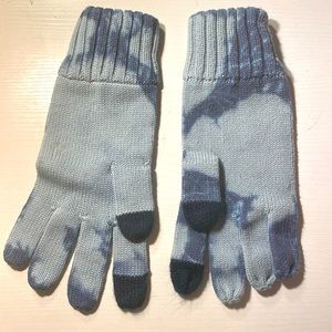 Urban Outfitters tie dye gloves